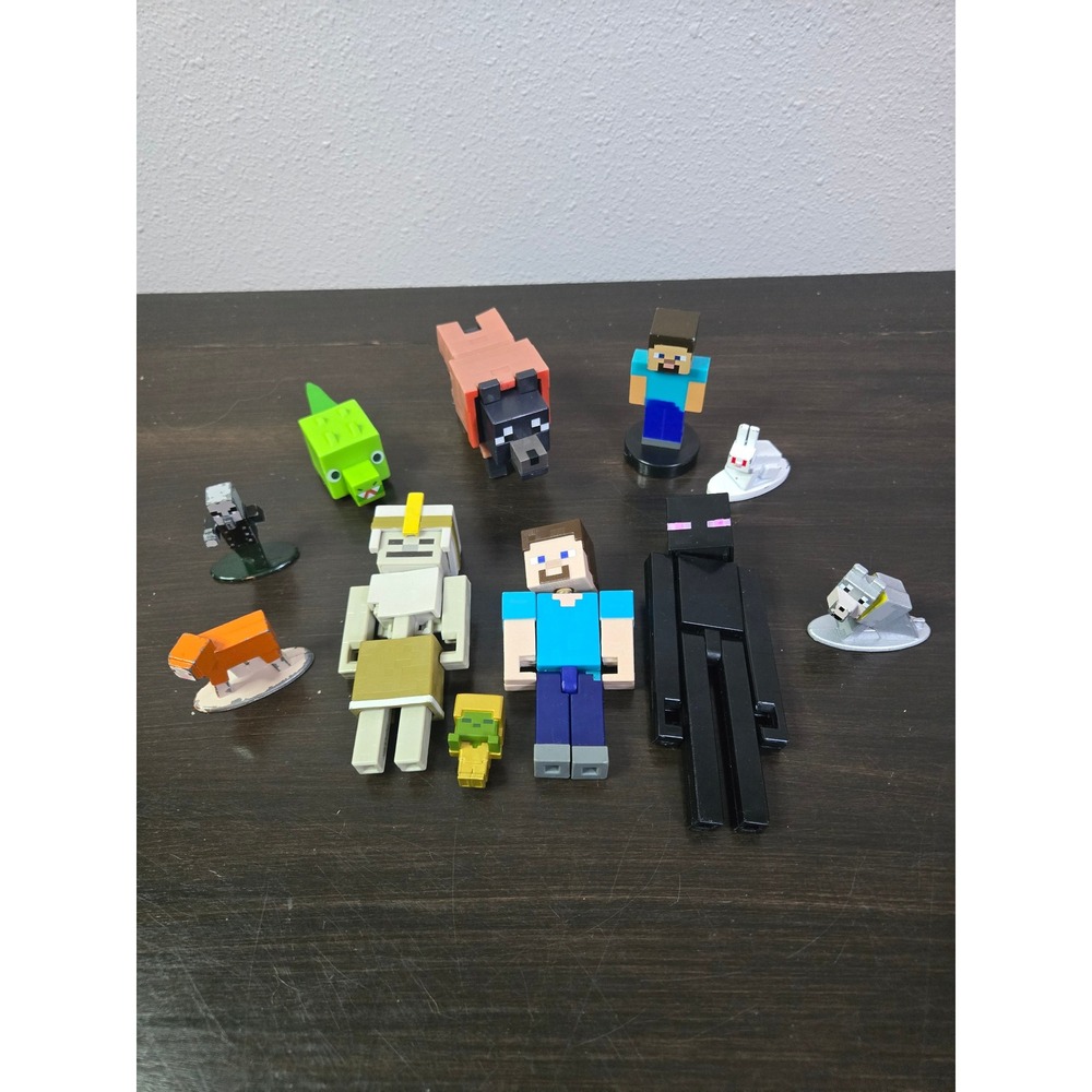 Minecraft Mini Figure Lot Steve Enderman Skeleton Wolf Fox 11 Piece Toy Bundle